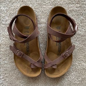 Yara Birkenstock in Mocha size 36
